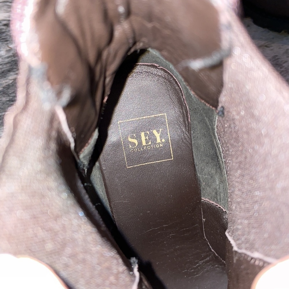 SEY Collection Pull On Boots - Picture 11 of 12